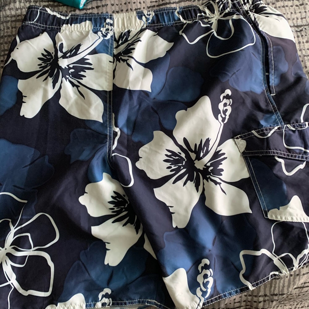 Swim trunk
